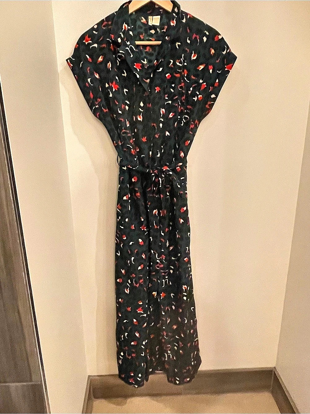Japna Abstract romper Size Medium